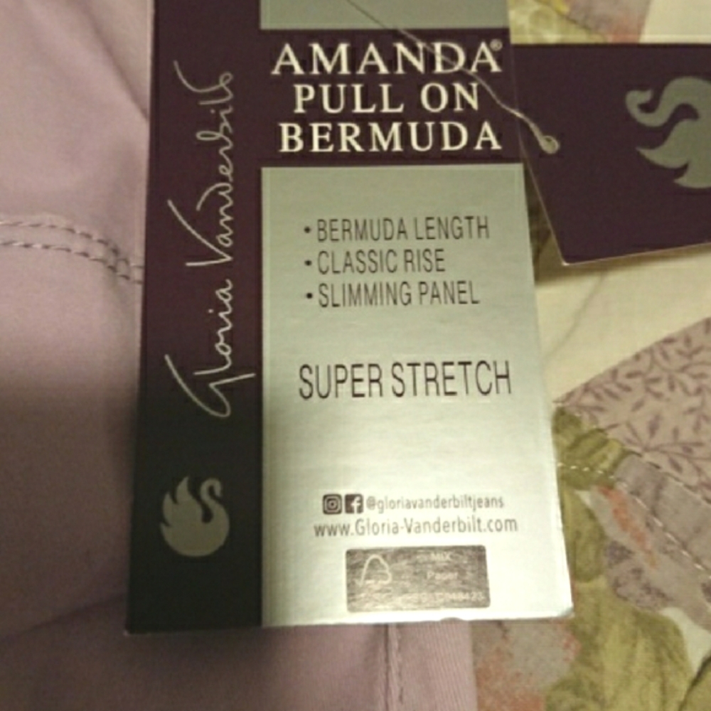 Gloria Vanderbilt Purple Bermuda Shorts Tailored  98% Cotton 2% Spandex - Picture 4 of 11